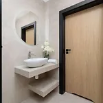 Apartamento Near Prezero Arena With Parking&balcony By Renters
