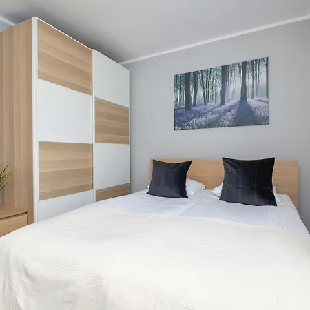 Apartament Comfortable With Parking&balcony By Renters *