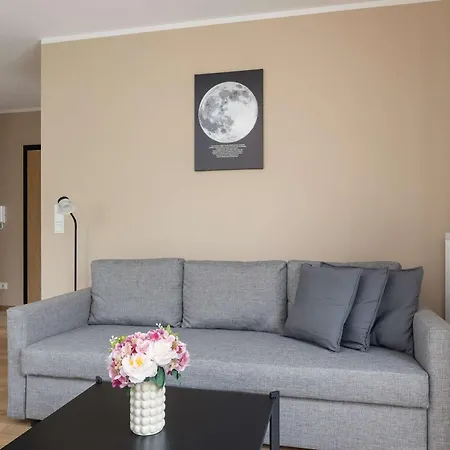 Near Prezero Arena With Parking&balcony By Renters