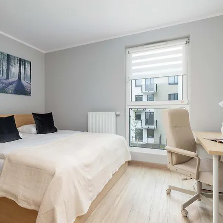 Near Prezero Arena With Parking&balcony By Renters شقة