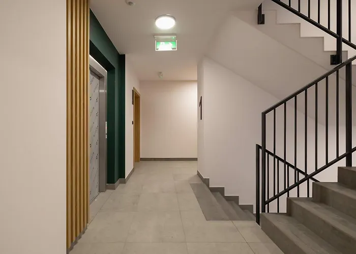 Near Prezero Arena With Parking&balcony By Renters شقة