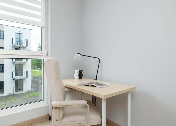 Near Prezero Arena With Parking&balcony By Renters