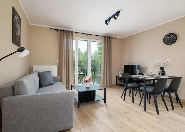 דירה Comfortable With Parking&balcony By Renters