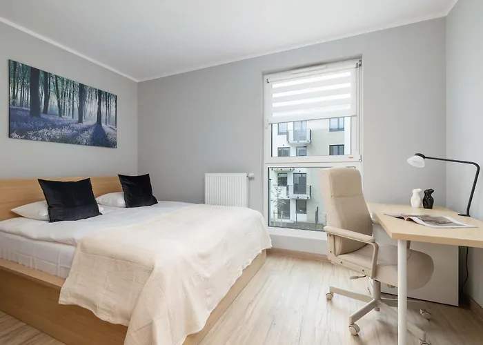 Near Prezero Arena With Parking&balcony By Renters شقة