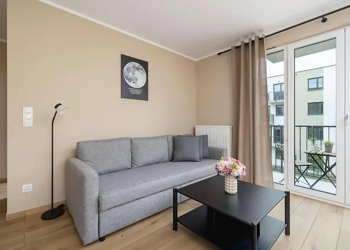 דירה Comfortable With Parking&balcony By Renters